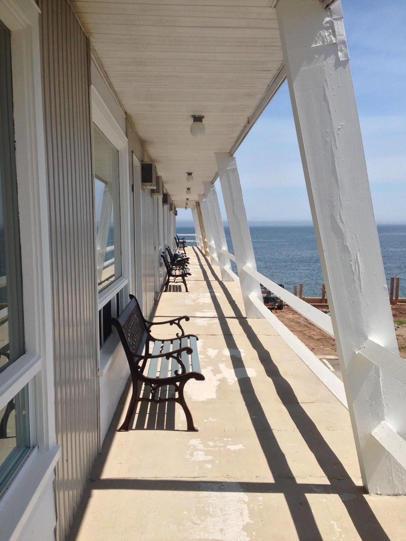 Hotel Les Trois Soeurs Percé Exterior foto
